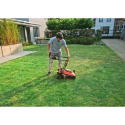 SKIL 20V Grasmaaier 0130BA Brushless 34cm + 2 Accu's 2,0Ah + Snellader -Mode Woonwinkel 123 1014
